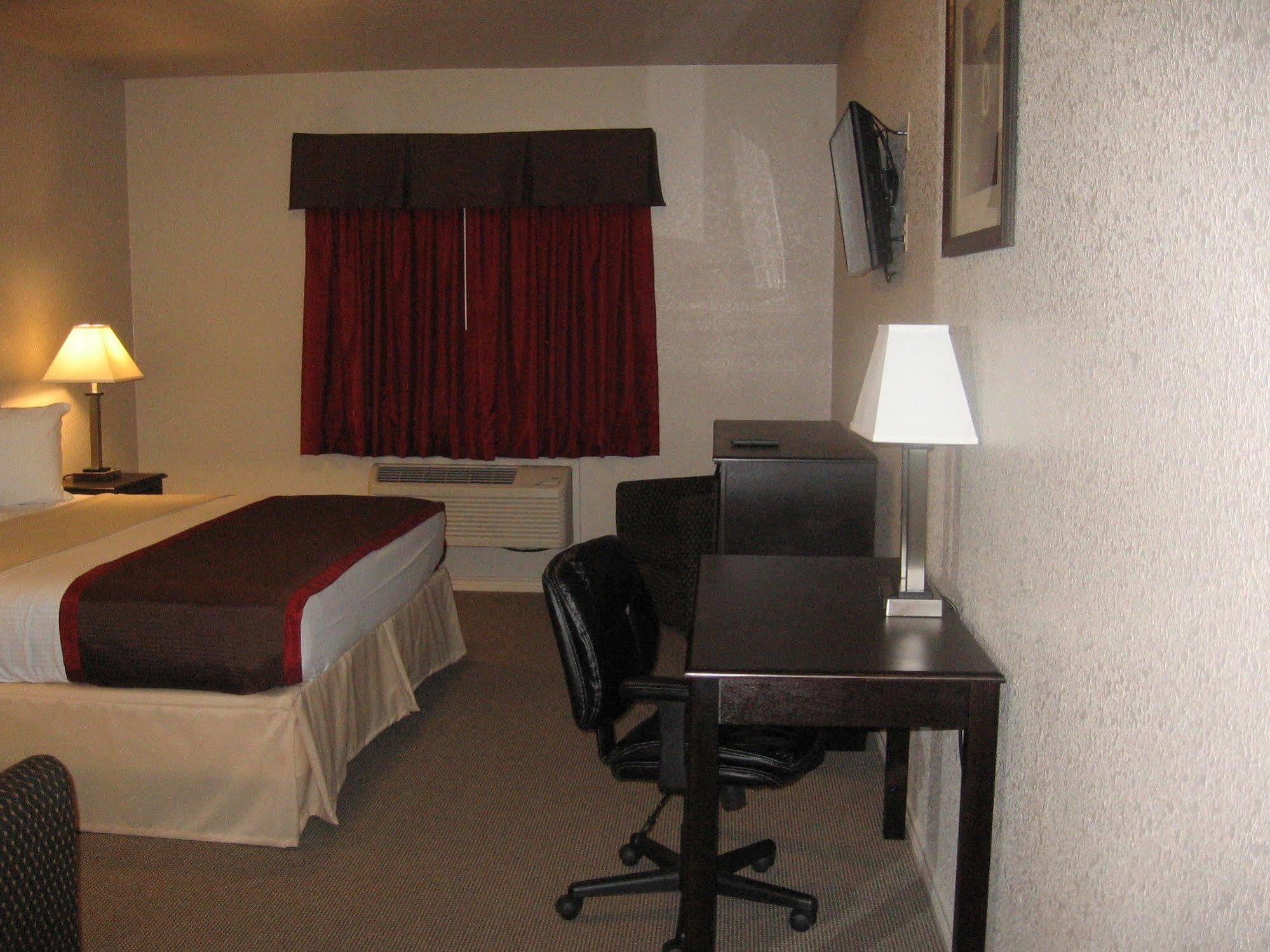 Premium Inn And Suites Killeen Exteriör bild